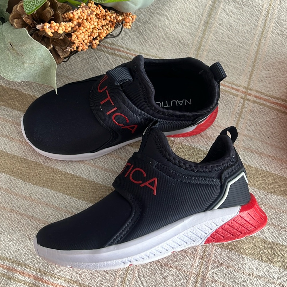 NWT Toddler Boy’s Nautica Tennis Shoes